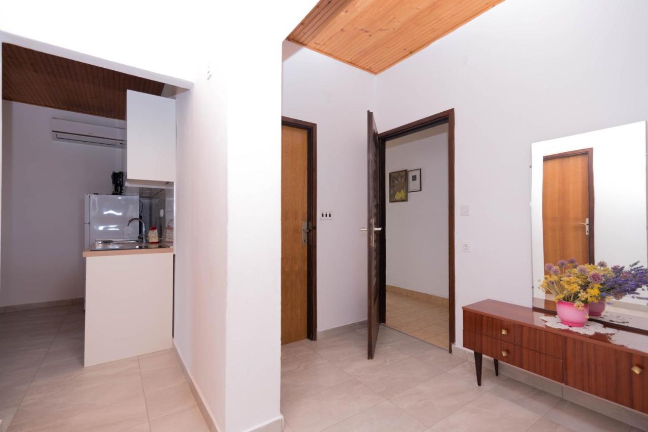 Apartments Salis Đảo Pag Ngoại thất bức ảnh