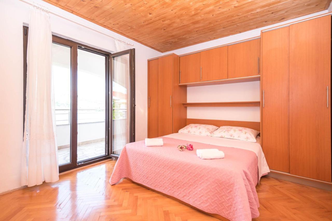 Apartments Salis Đảo Pag Ngoại thất bức ảnh
