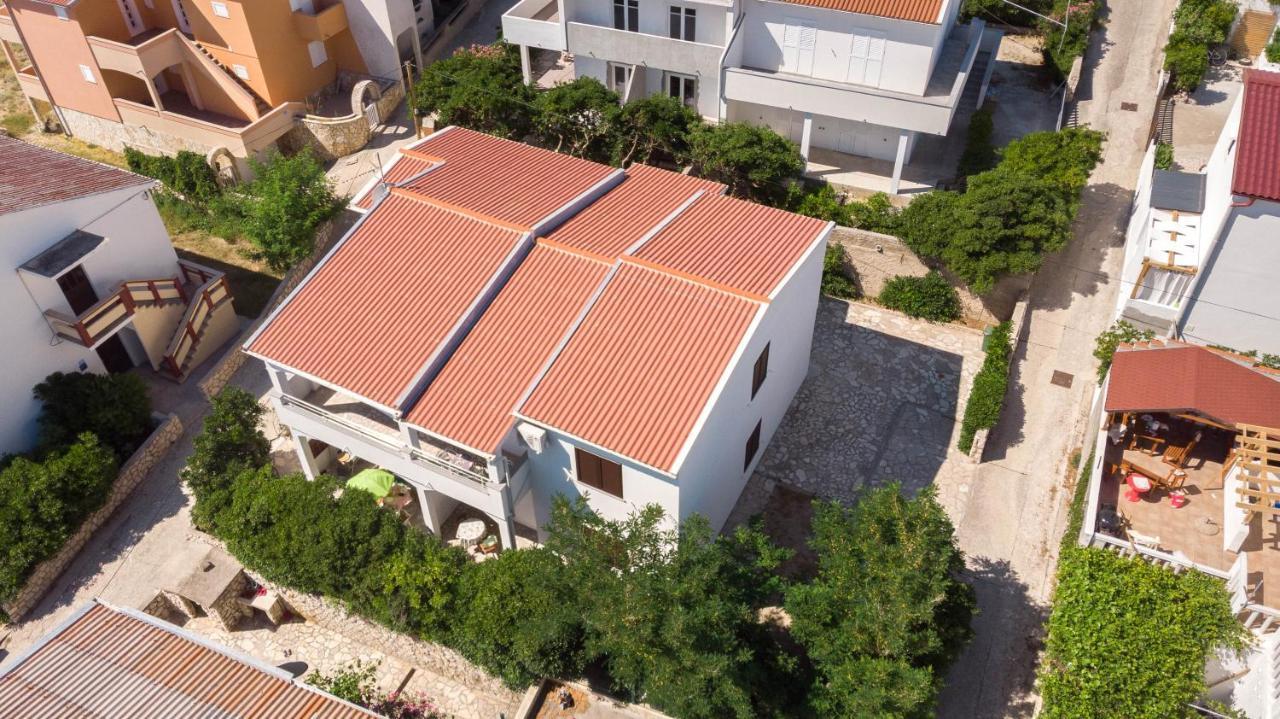 Apartments Salis Đảo Pag Ngoại thất bức ảnh